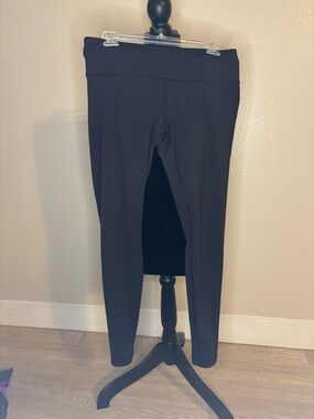 lululemon athletica Black High-Rise Leggings Size Medium